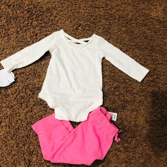 Koala Baby Girls 3-6 Months Superfly Outfit White Pink 2 Piece Pants Set NWT - Picture 5 of 7